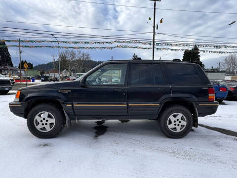 1995 Jeep Grand Cherokee for sale at 82nd AutoMall in Portland OR