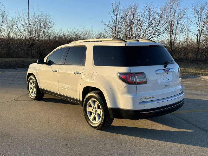 2016 GMC Acadia SLE-2