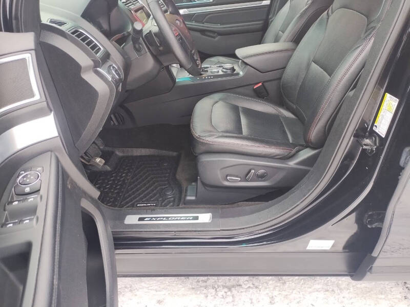 2017 Ford Explorer Sport