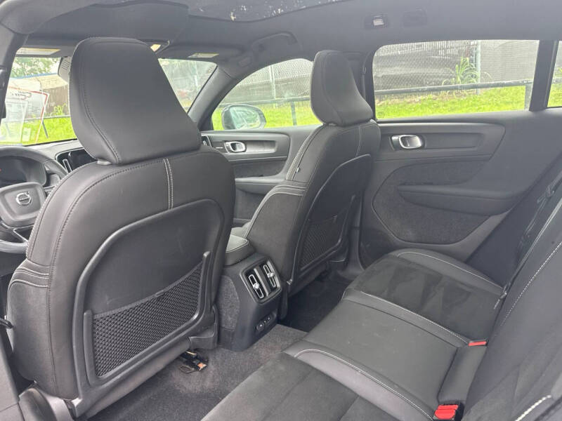 2023 Volvo C40 Recharge Twin Ultimate