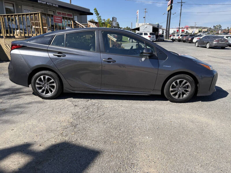 2021 Toyota Prius XLE