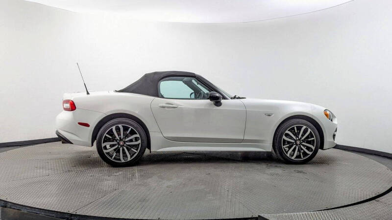 2019 FIAT 124 Spider Urbana Edition