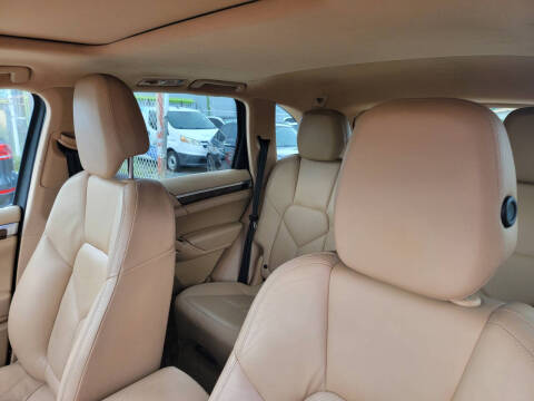 2011 Porsche Cayenne Tiptronic