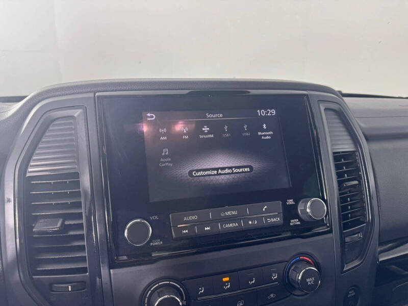 2024 Nissan Titan SV