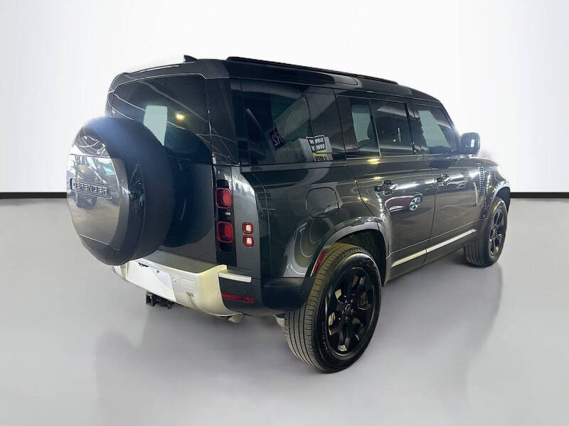 2025 Land Rover Defender 110 P300 S