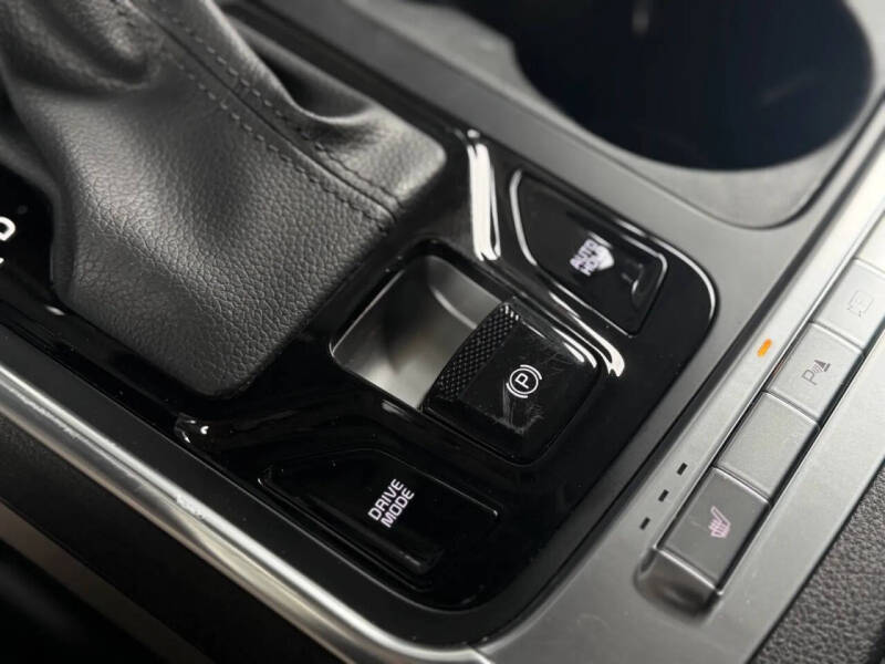 2025 Kia Carnival EX