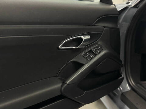 2024 Porsche 718 Cayman