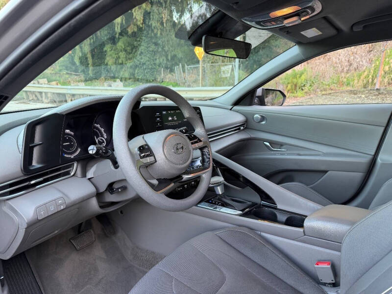 2022 Hyundai Elantra Hybrid Blue