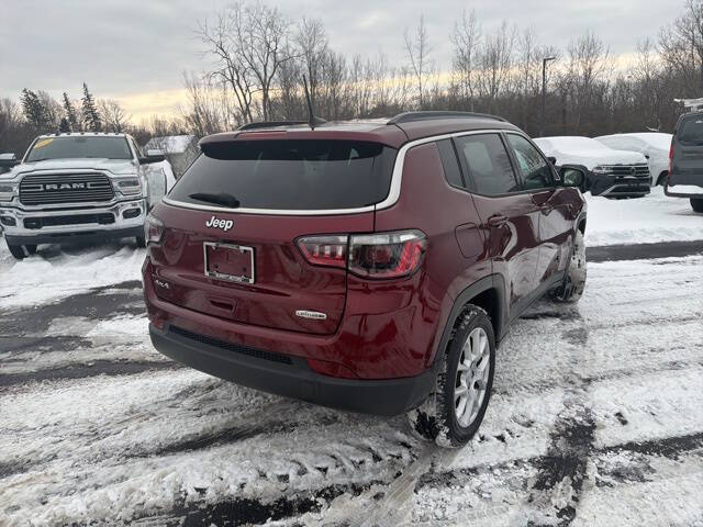 2022 Jeep Compass Latitude Lux