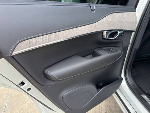 2022 Volvo XC90 T6 Inscription 7-Passenger