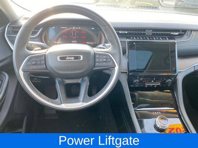 2023 Jeep Grand Cherokee L Laredo