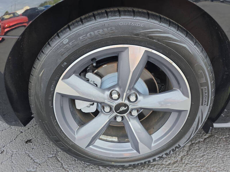 2015 Ford Mustang V6