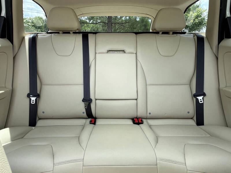 2016 Volvo XC60 T5 Drive-E Premier