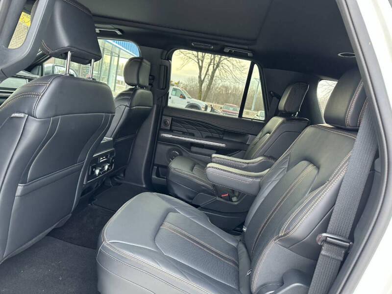 2023 Ford Expedition MAX Platinum