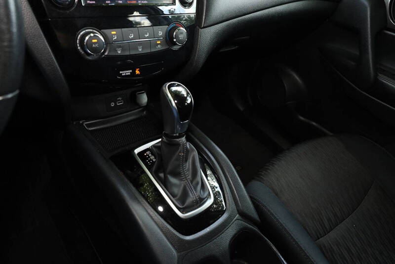 2019 Nissan Rogue S