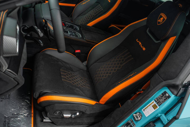 2024 Lamborghini Urus Performante