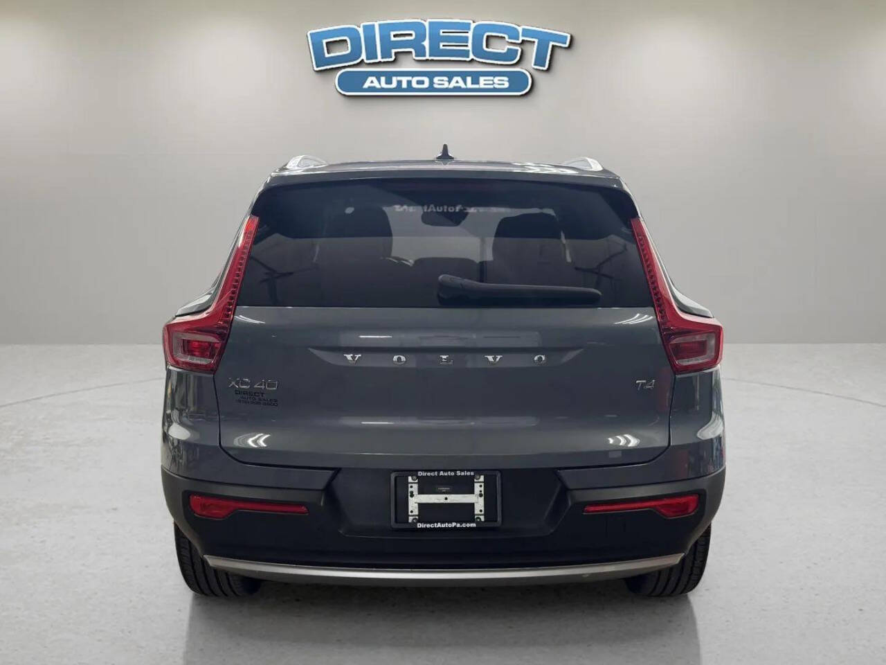 2021 Volvo XC40 T4 Momentum 4dr SUV - Blue exterior view 5