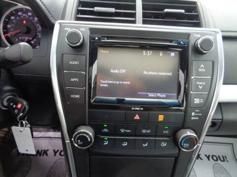 2017 Toyota Camry SE