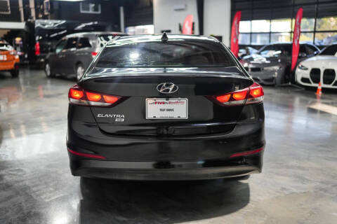 2017 Hyundai Elantra
