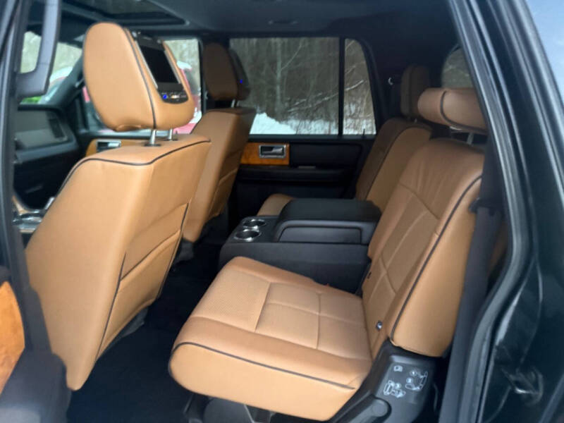 2011 Lincoln Navigator L