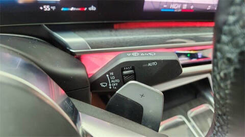 2023 BMW 7 Series 740i