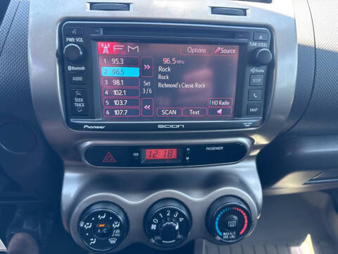 2011 Scion xD