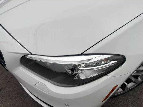 2016 BMW 5 Series 528i xDrive