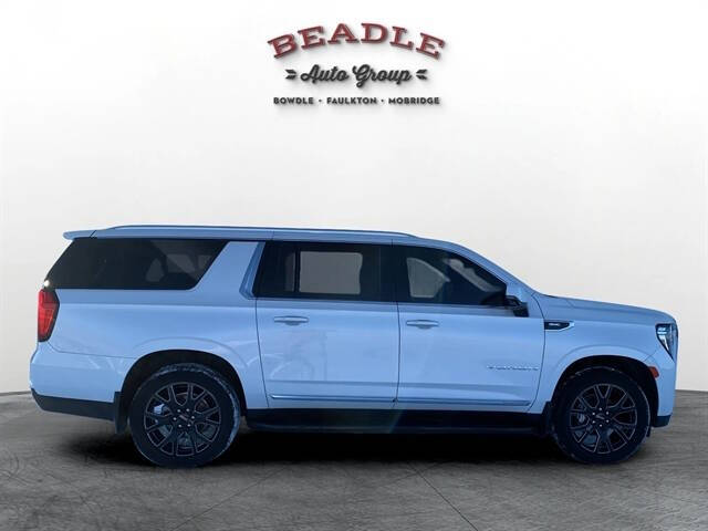 2023 GMC Yukon XL SLT