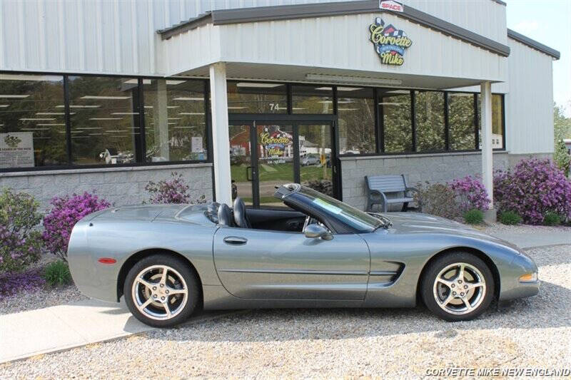 2004 Chevrolet Corvette 12