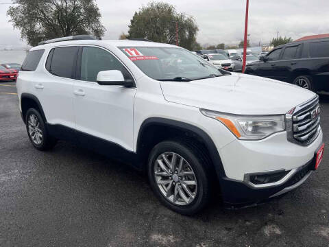 2017 GMC Acadia SLE-2