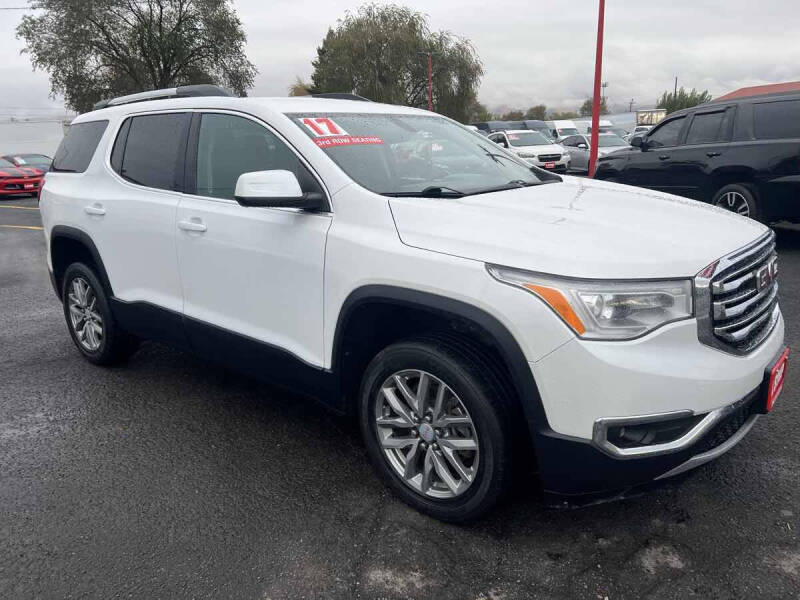 2017 GMC Acadia SLE-2