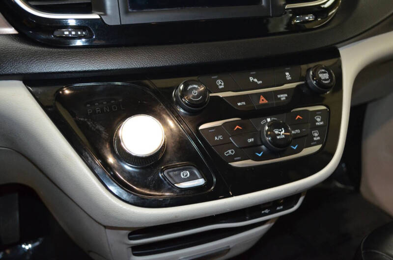 2018 Chrysler Pacifica Touring L