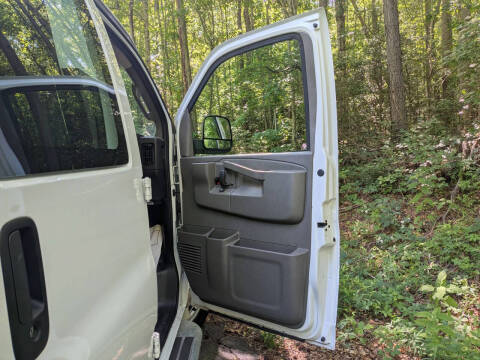 2024 Chevrolet Express 2500