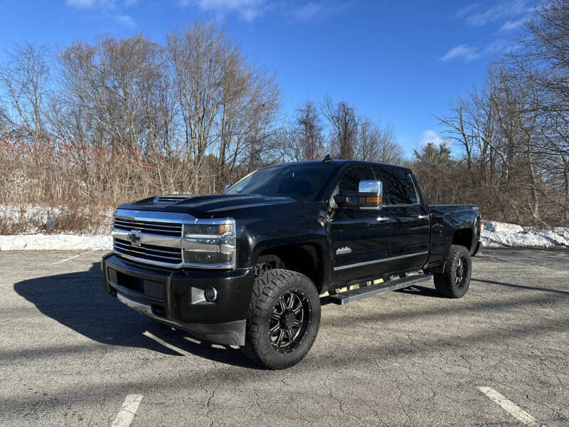 2017 Chevrolet Silverado 2500HD High Country's photo