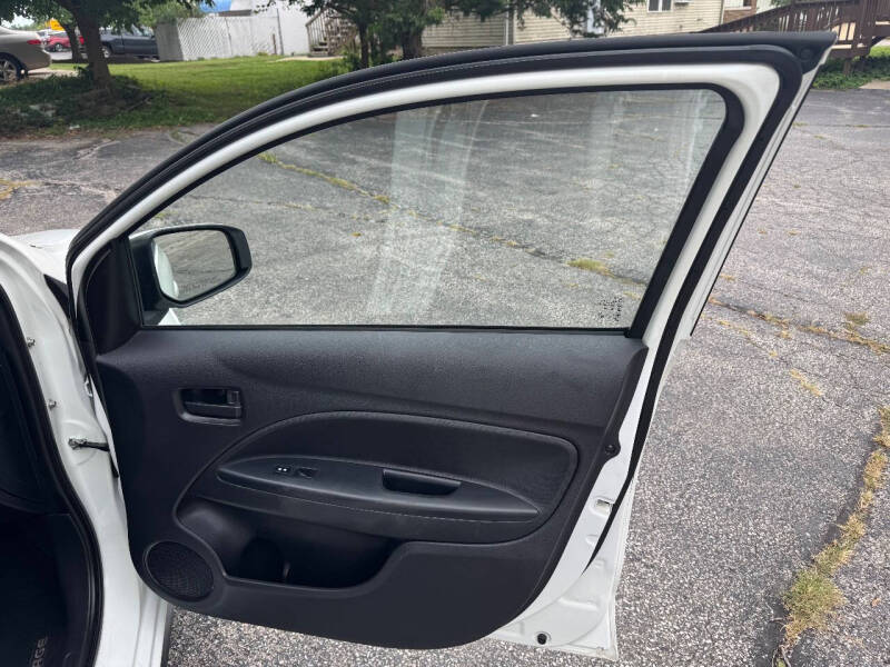 2018 Mitsubishi Mirage ES