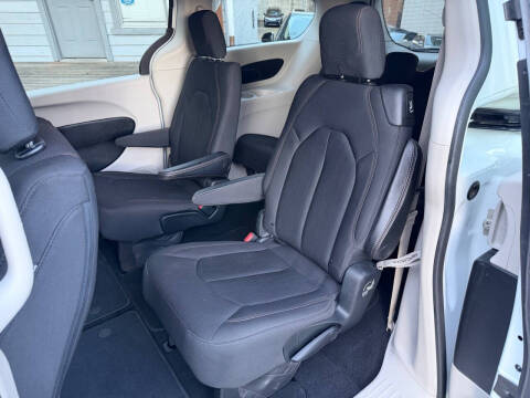 2018 Chrysler Pacifica LX