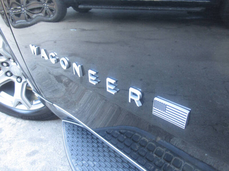 2022 Jeep Wagoneer
