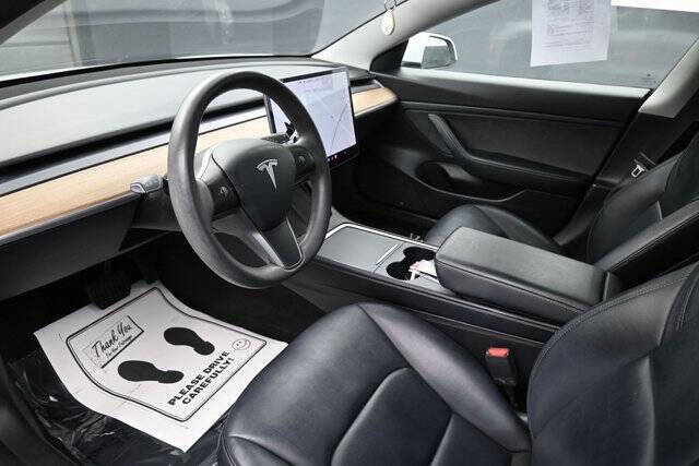 2021 Tesla Model 3 Standard Range Plus