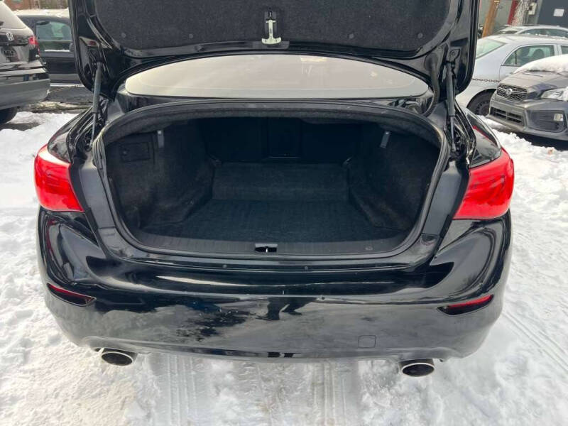 2017 Infiniti Q50 2.0T