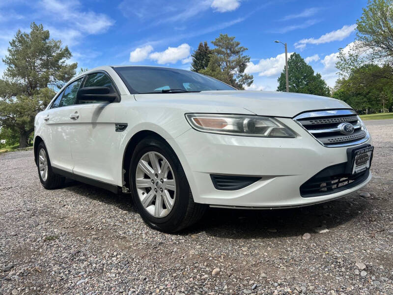 2011 Ford Taurus SE