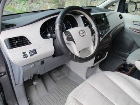 2011 Toyota Sienna