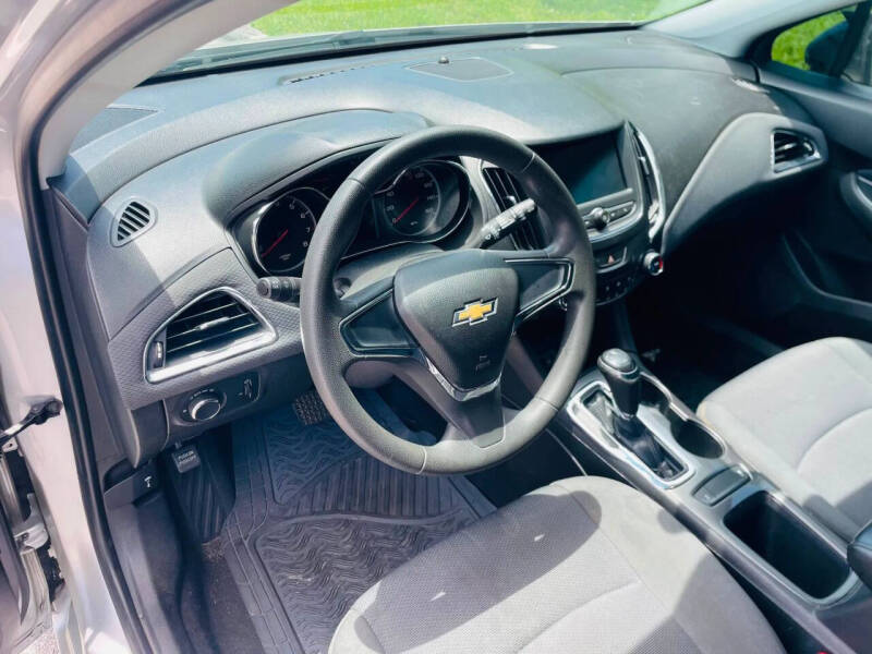2019 Chevrolet Cruze LS