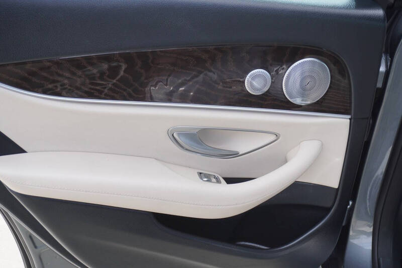 2019 Mercedes-Benz E-Class E 300