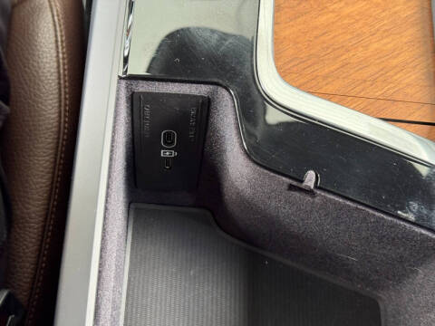 2023 Volvo XC90 Recharge T8 Core Bright Theme