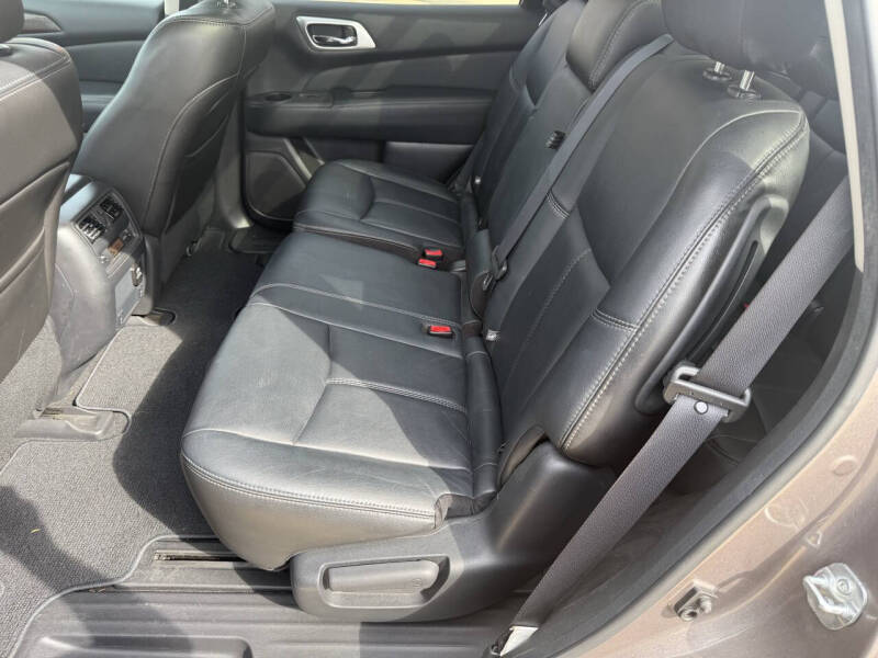 2014 Nissan Pathfinder SL