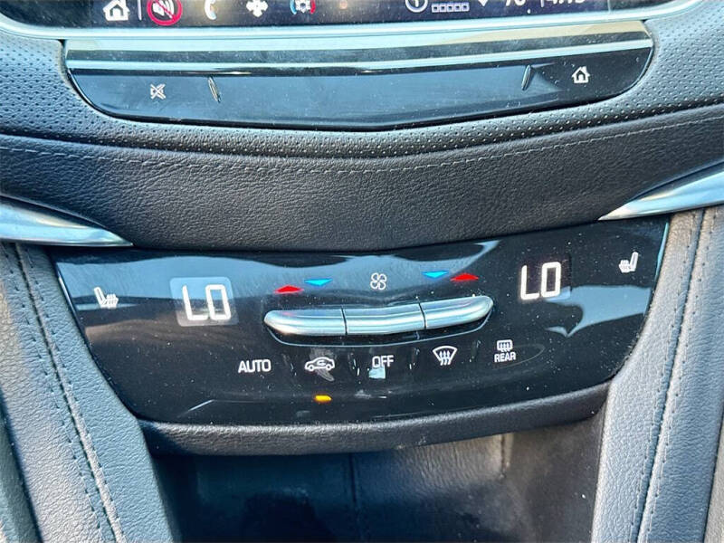 2023 Cadillac XT6 Luxury