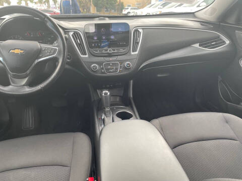 2017 Chevrolet Malibu LT