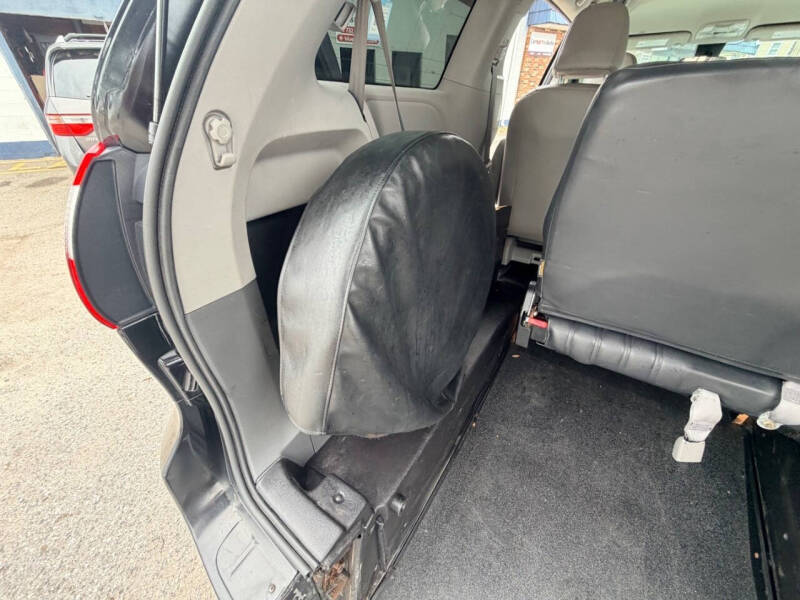 2020 Toyota Sienna L 7-Passenger
