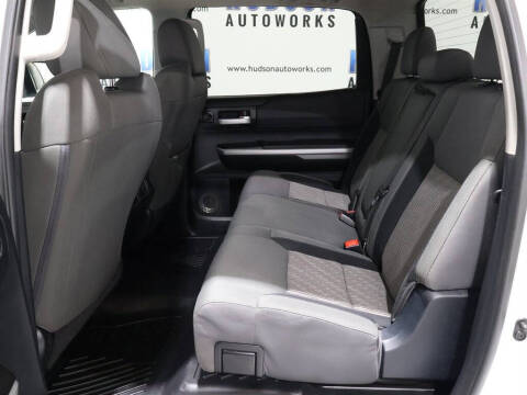 2017 Toyota Tundra SR5