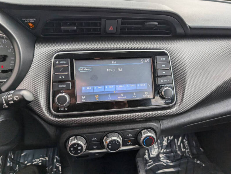 2020 Nissan Kicks S